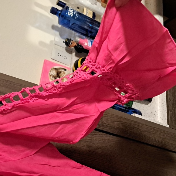 🔥New Rose lace cut out sleeve top - Picture 7 of 8